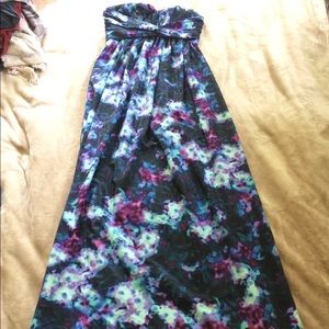 Jessica Simpson polyester dress